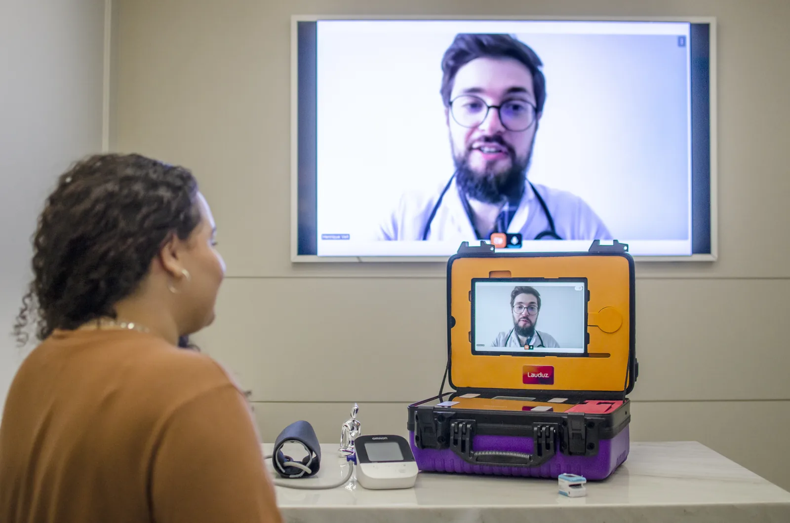 Maleta de telemedicina: o que é, como funciona e o Telekit® da Lauduz